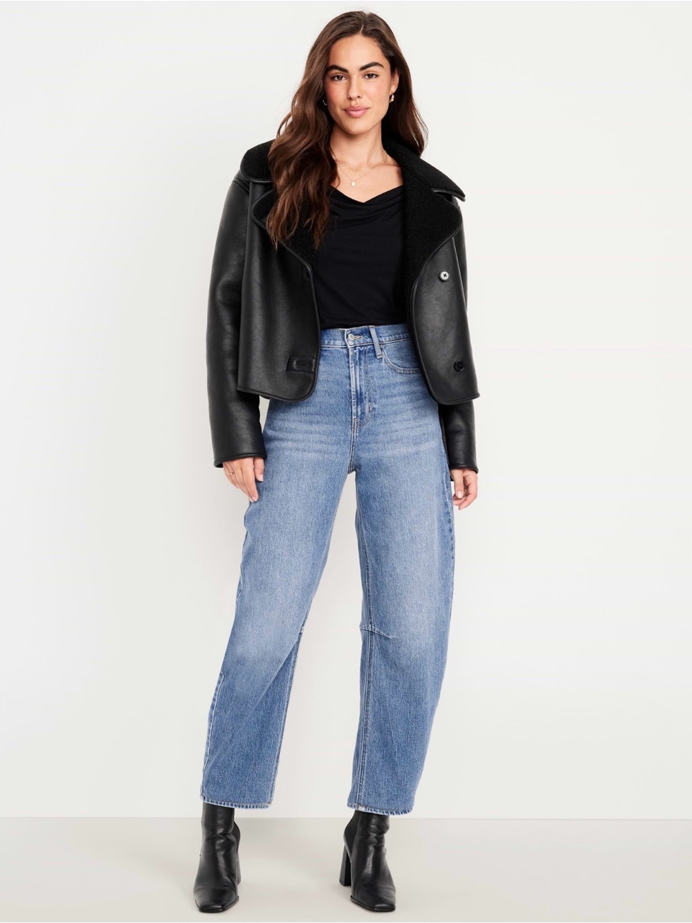 Old Navy High-Rise Wow Barrel Leg Jeans Size 20 NWT Medium Wash